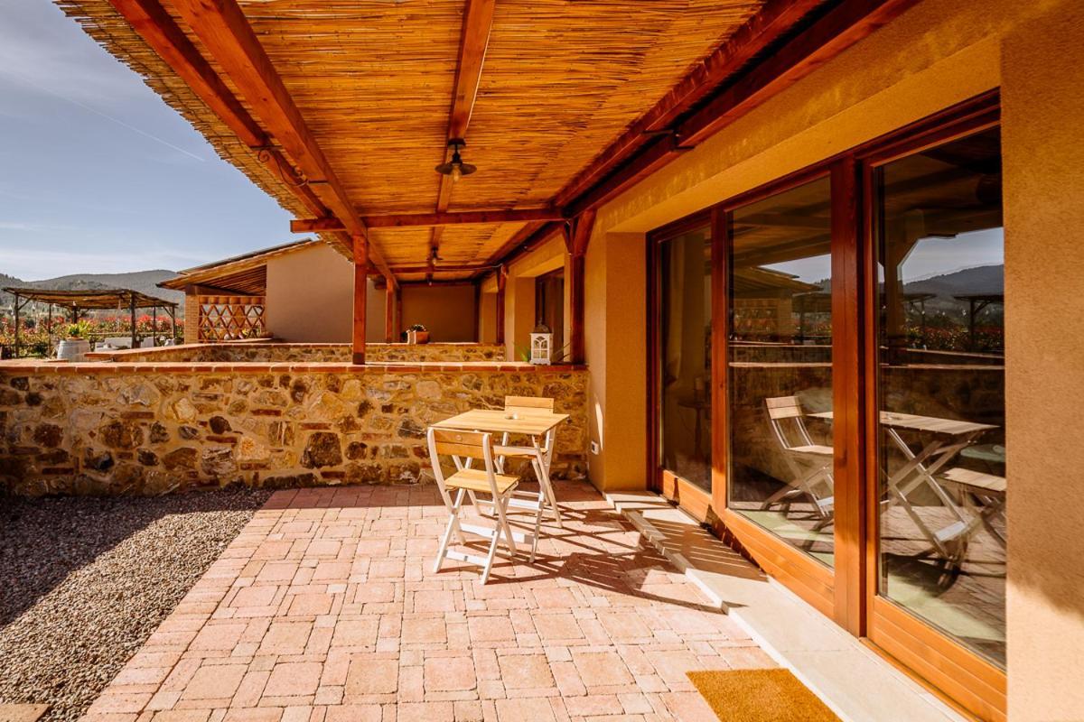 Agriturismo Giu Al Pozzo Гаворрано Экстерьер фото