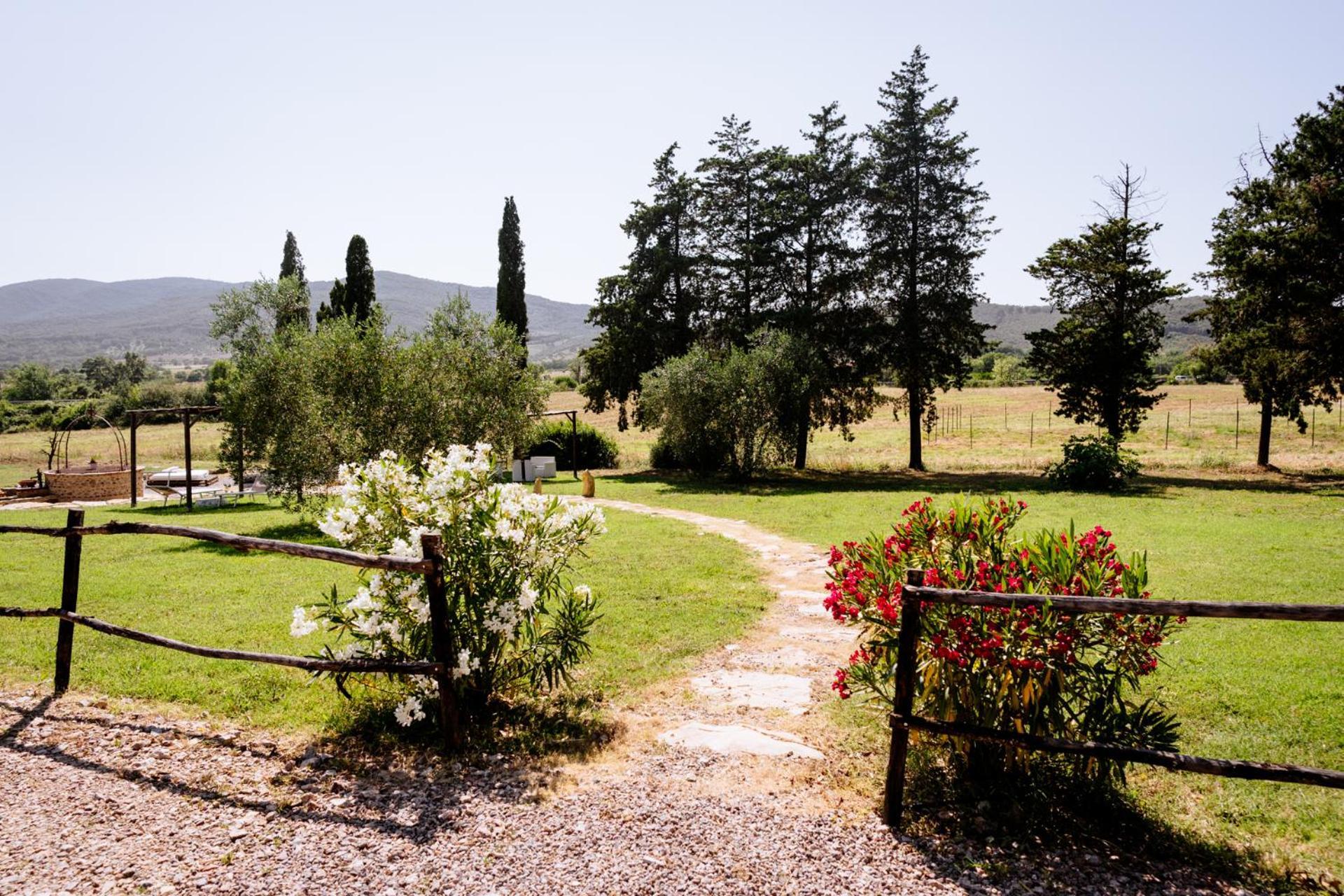 Agriturismo Giu Al Pozzo Гаворрано Экстерьер фото